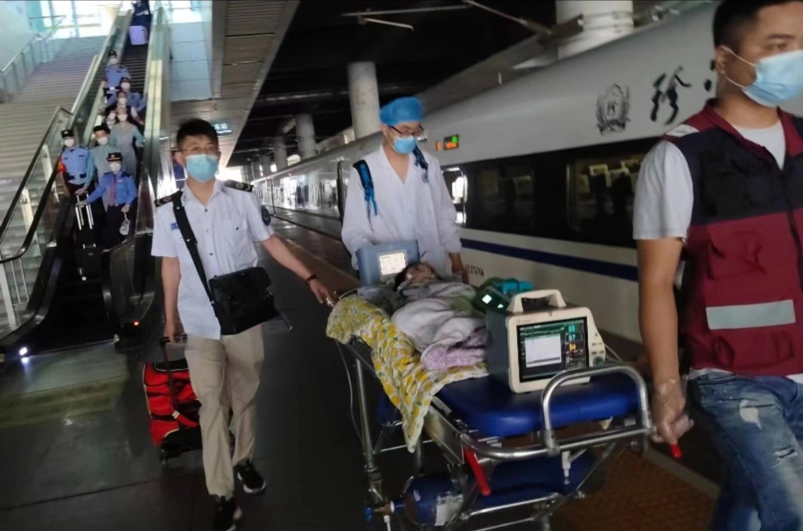 曲靖高铁转运公司